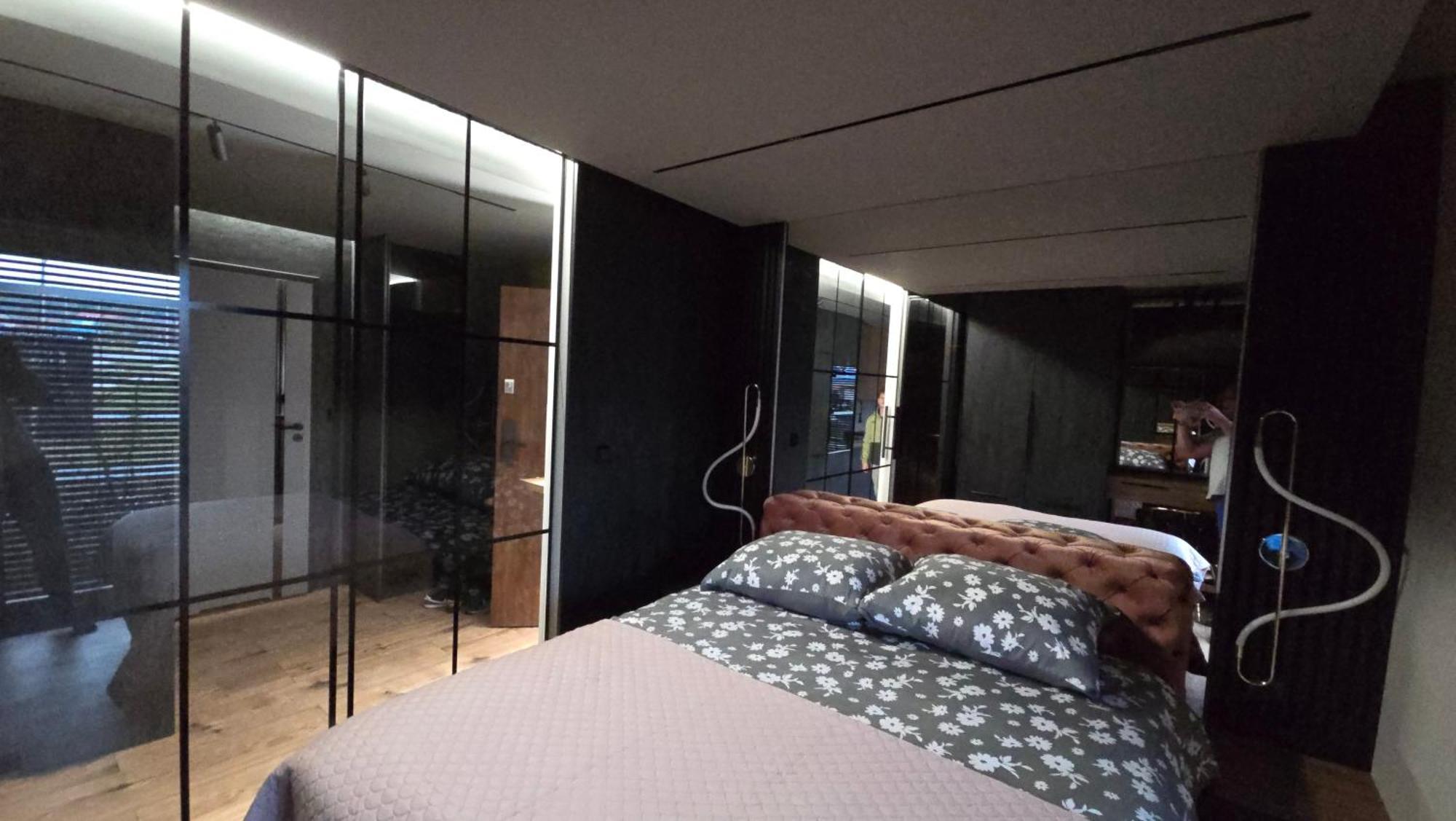Apartament Dark Prestige New ! - Dostep 24H, Projektor , Garaz Podziemny , Klimatyzacja , Duzy Taras Кельце Экстерьер фото